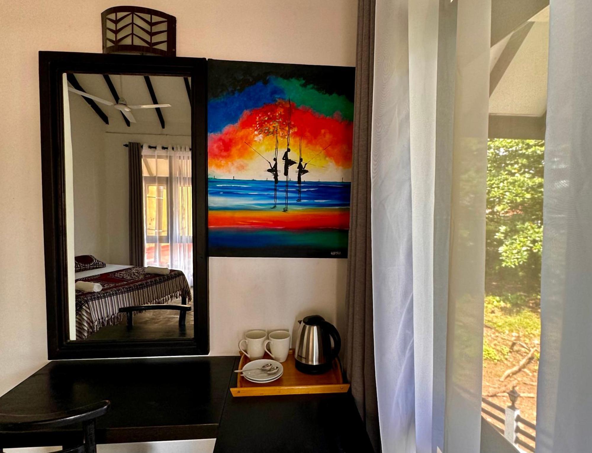 Neo Bay Hotel Weligama Esterno foto
