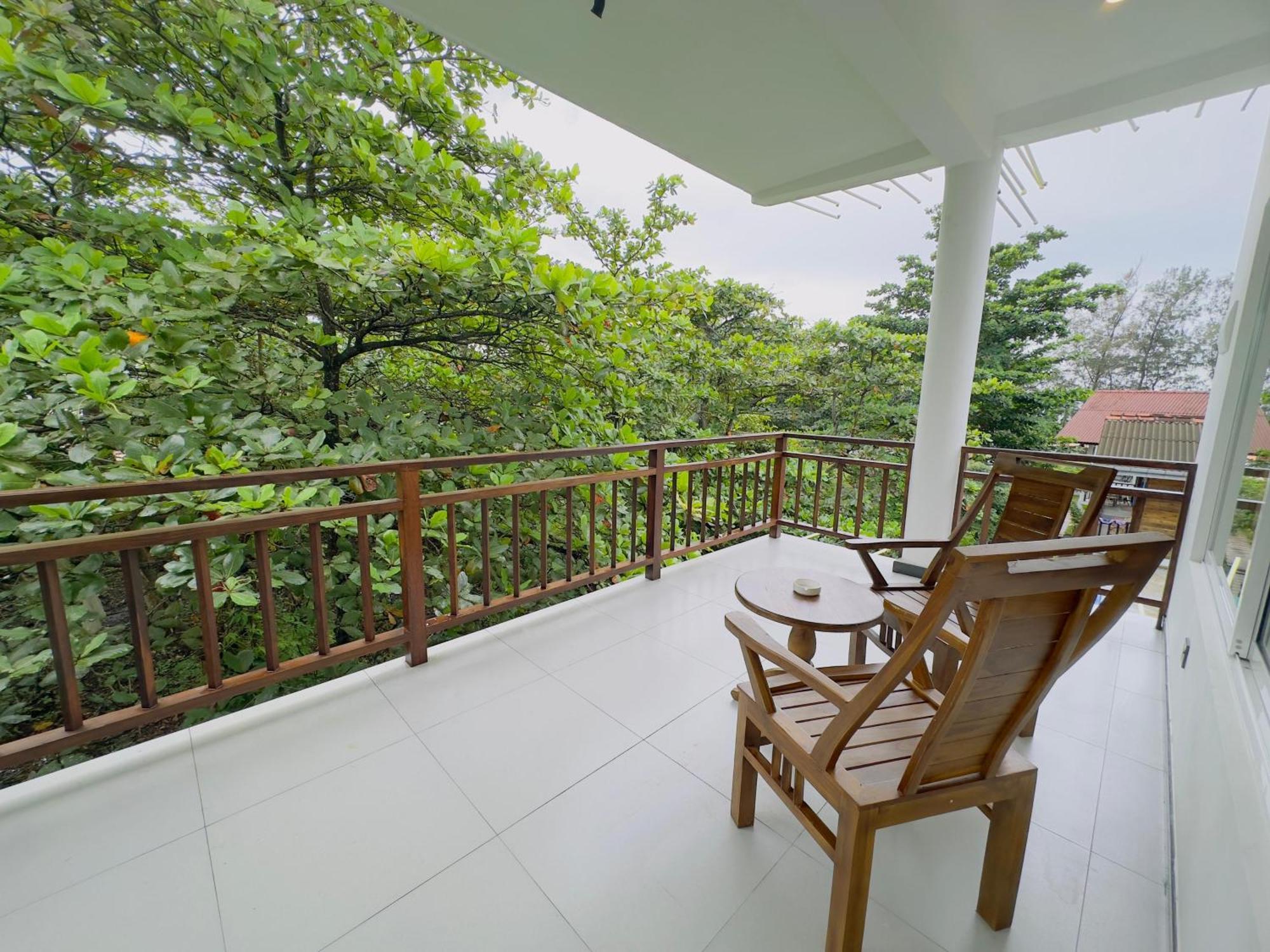 Neo Bay Hotel Weligama Esterno foto