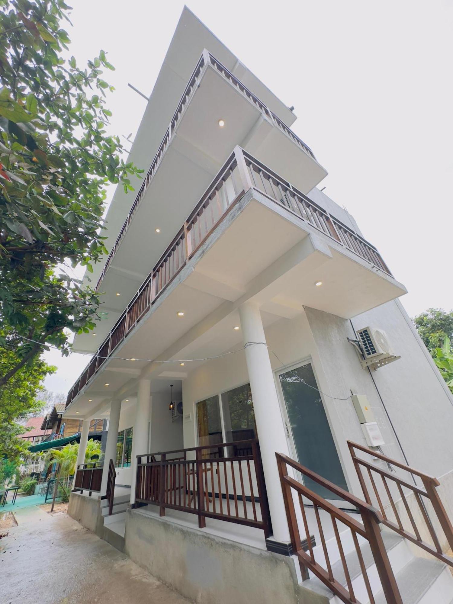 Neo Bay Hotel Weligama Esterno foto